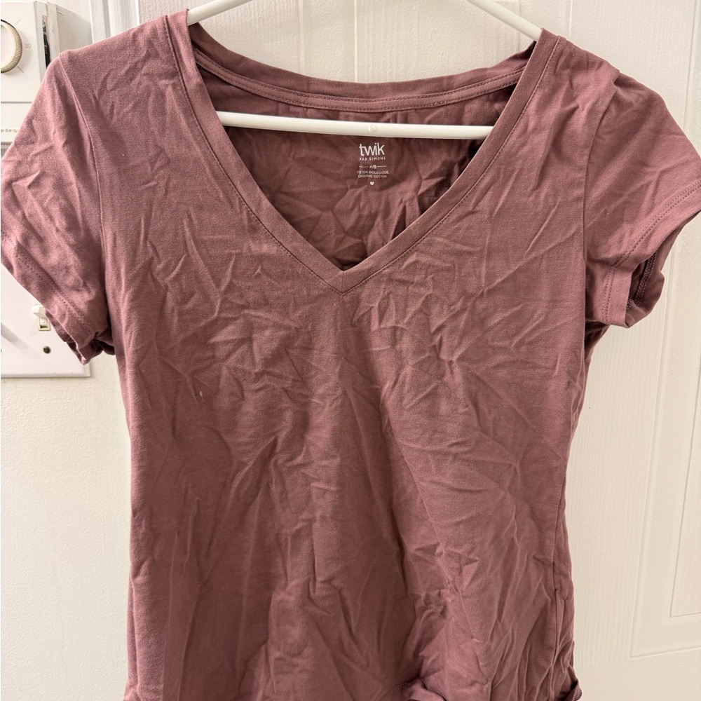 Twik Women's Dusty Rose V-Neck Tee